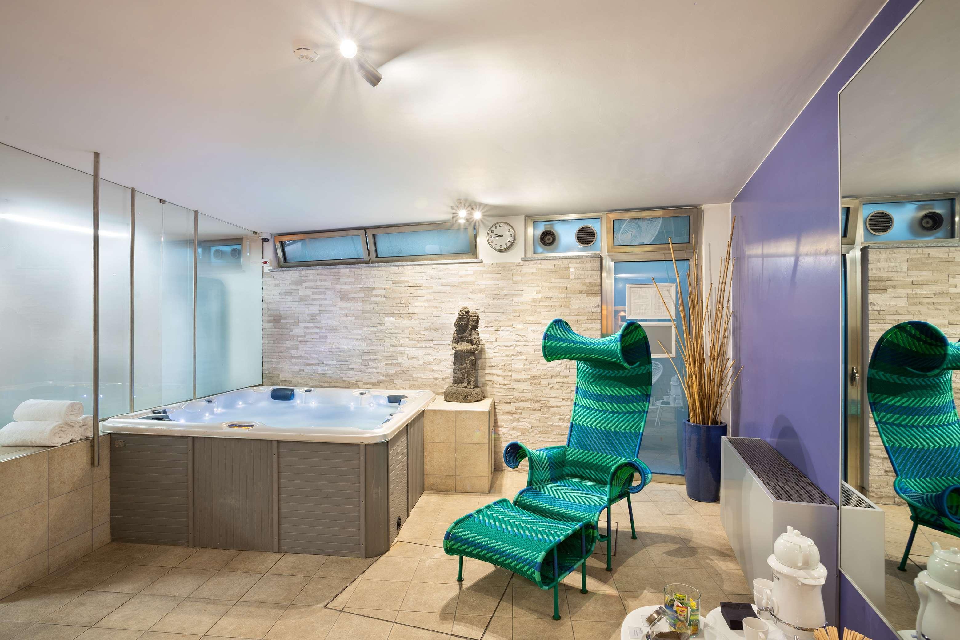 Hotel Western Executive And