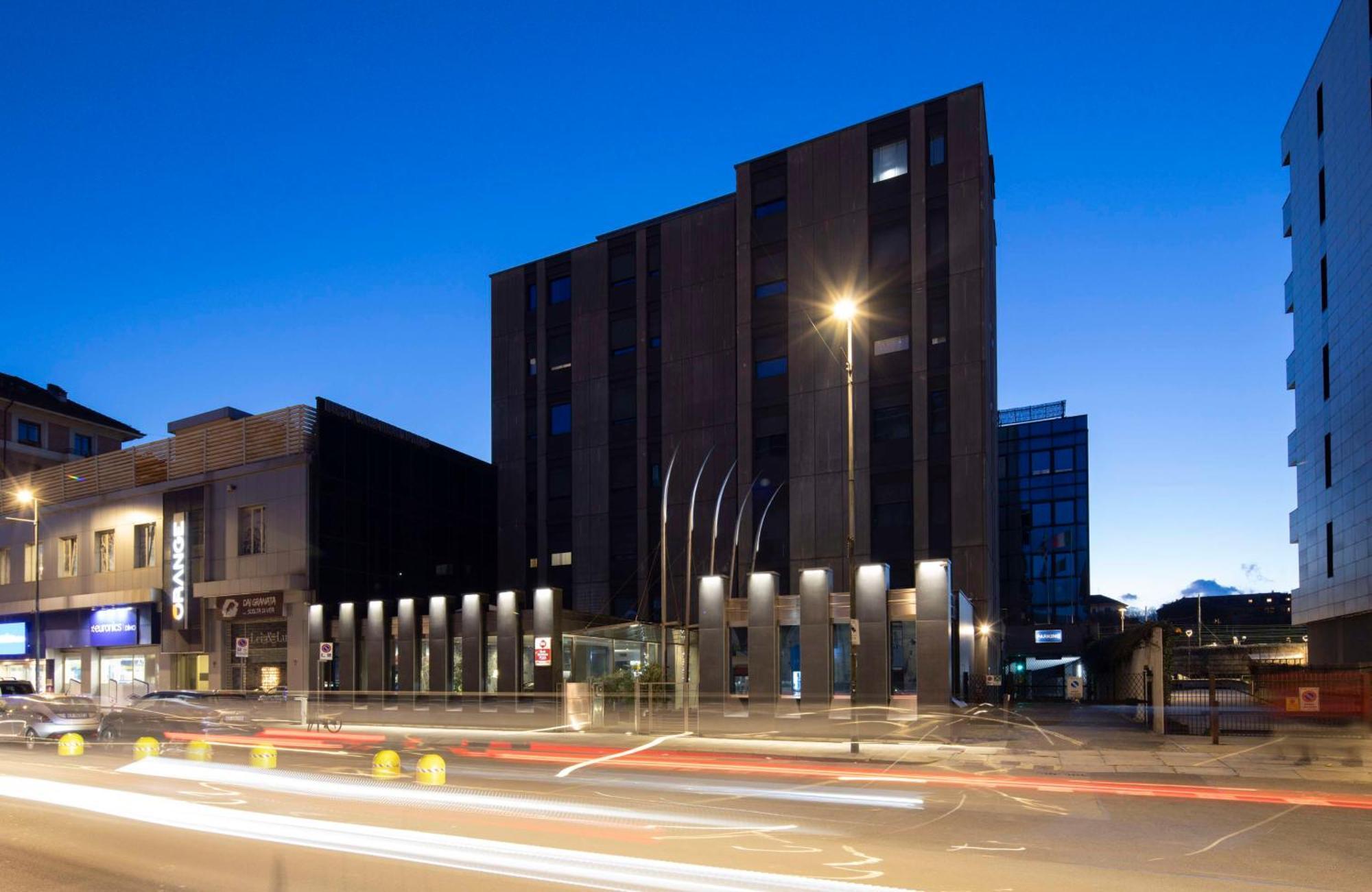 Hotel Western Executive And 4*