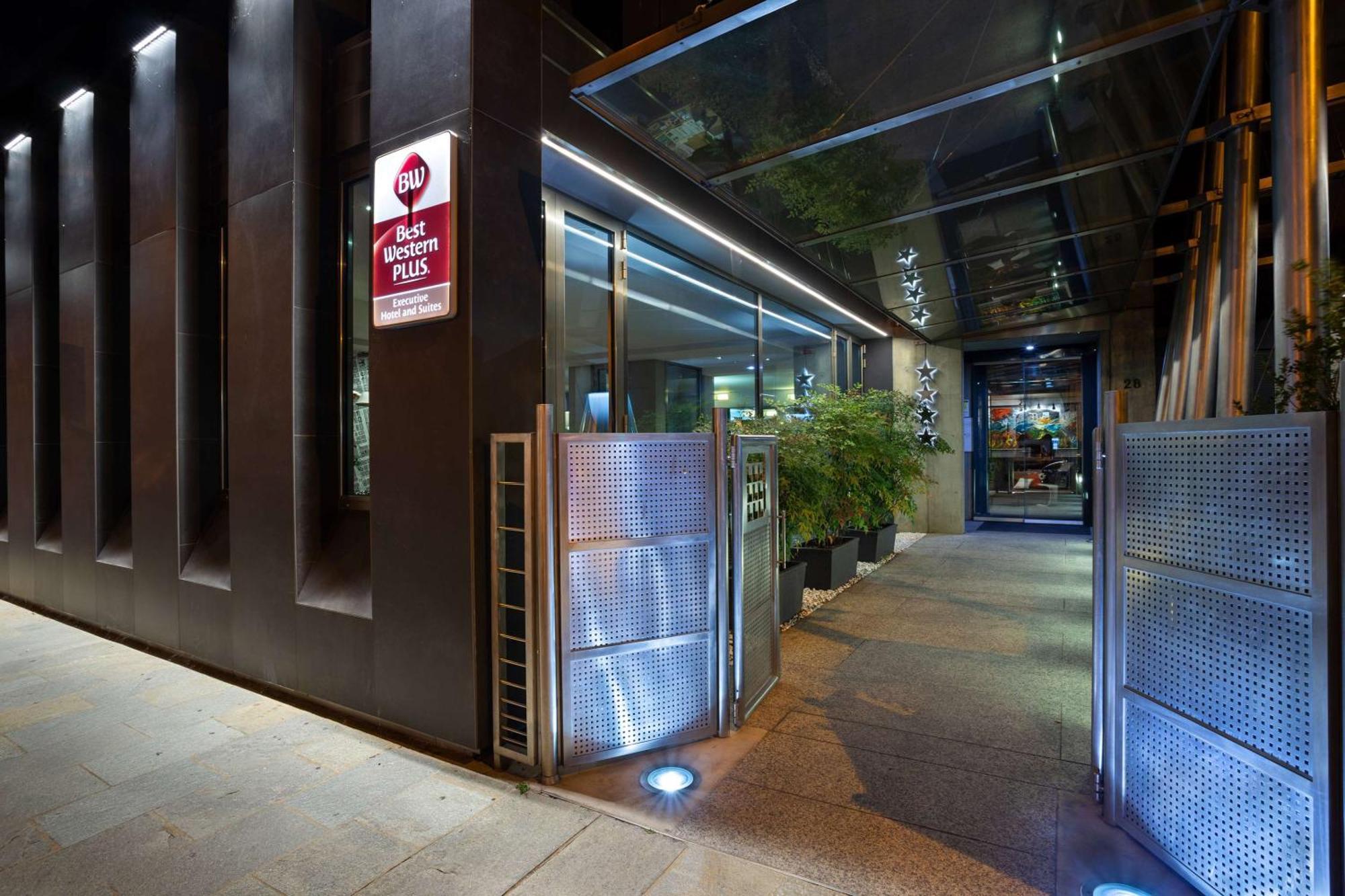 Western Executive And Hotel 4*