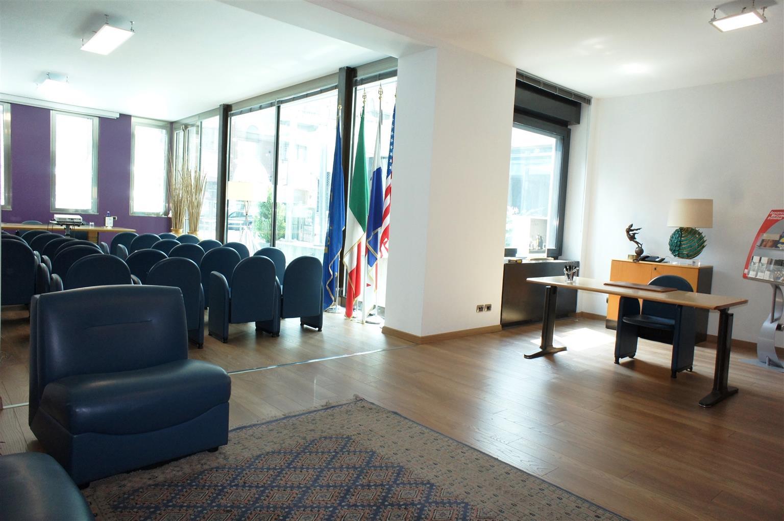 Western Executive And Hotel 4*